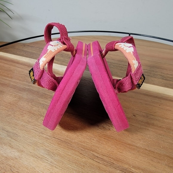 Teva Mush II Elephants Vivacious Pink Flip Flop Sandals with Ankle Strap Size 6 - Picture 7 of 12